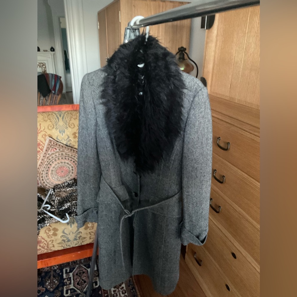 Halogen removable faux fur neck trench coat